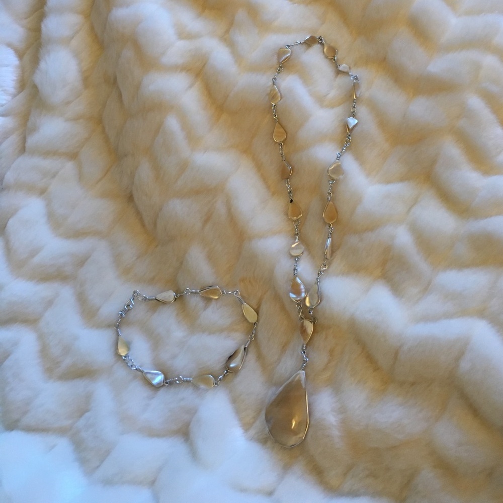 Necklace & Bracelet